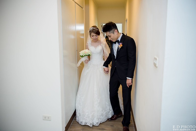 [高雄婚攝] 賢鈞＆郁芬 婚禮紀錄｜漢神巨蛋冠鶴廳