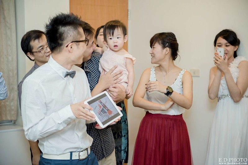 [高雄婚攝] 賢鈞＆郁芬 婚禮紀錄｜漢神巨蛋冠鶴廳