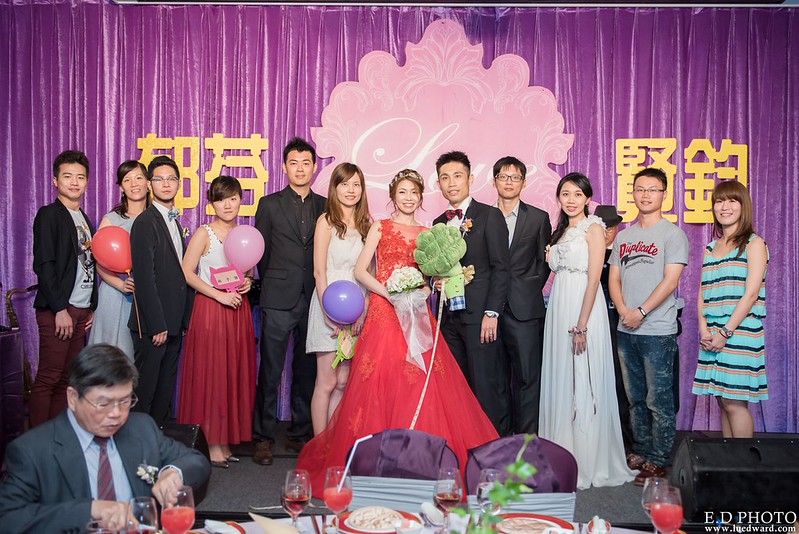 [高雄婚攝] 賢鈞＆郁芬 婚禮紀錄｜漢神巨蛋冠鶴廳