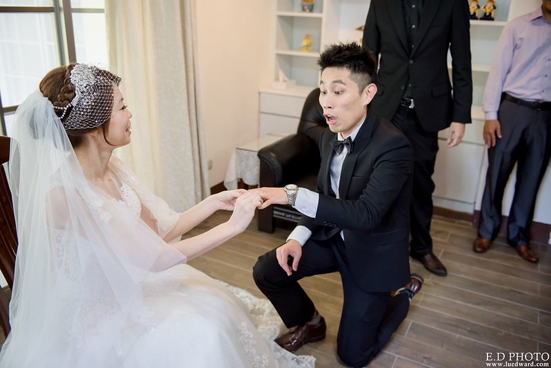 [高雄婚攝] 賢鈞＆郁芬 婚禮紀錄｜漢神巨蛋冠鶴廳