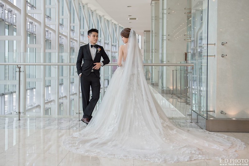 [高雄婚攝] 賢鈞＆郁芬 婚禮紀錄｜漢神巨蛋冠鶴廳
