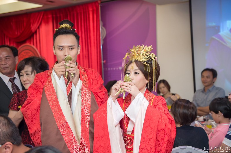 [高雄婚攝] 裕善＆梵芳 婚禮紀錄｜寒軒陽明店