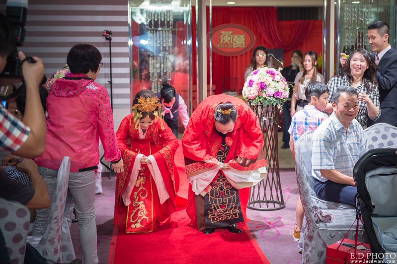 [高雄婚攝] 裕善＆梵芳 婚禮紀錄｜寒軒陽明店