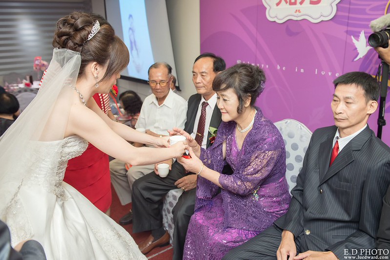 [高雄婚攝] 裕善＆梵芳 婚禮紀錄｜寒軒陽明店