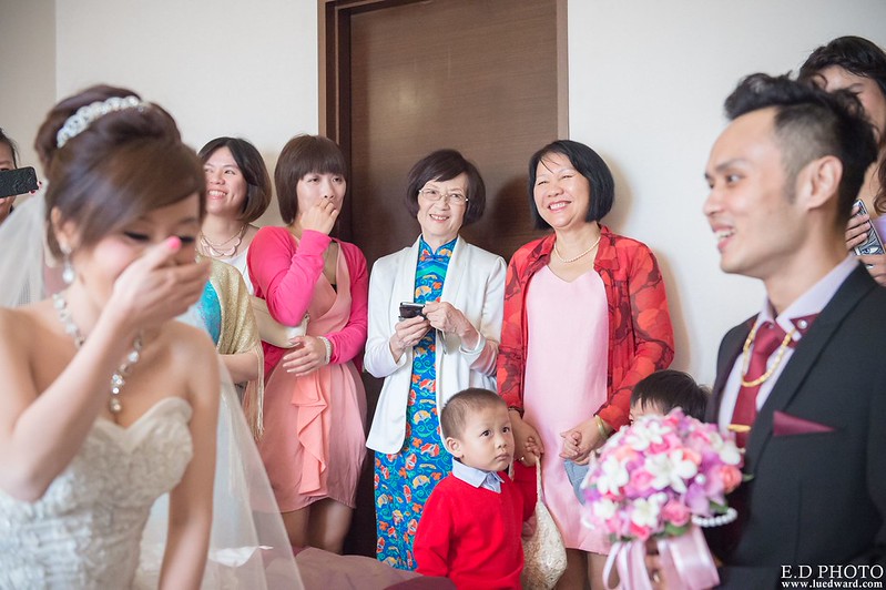 [高雄婚攝] 裕善＆梵芳 婚禮紀錄｜寒軒陽明店