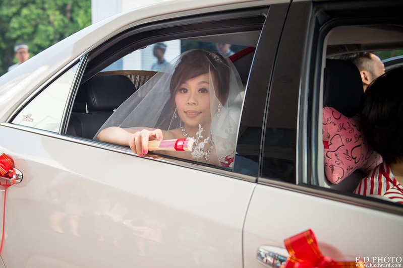 [高雄婚攝] 裕善＆梵芳 婚禮紀錄｜寒軒陽明店