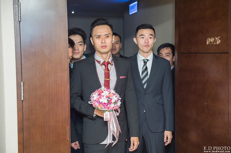 [高雄婚攝] 裕善＆梵芳 婚禮紀錄｜寒軒陽明店