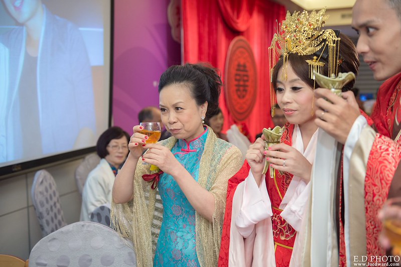 [高雄婚攝] 裕善＆梵芳 婚禮紀錄｜寒軒陽明店