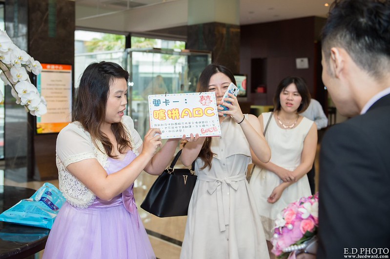 [高雄婚攝] 裕善＆梵芳 婚禮紀錄｜寒軒陽明店