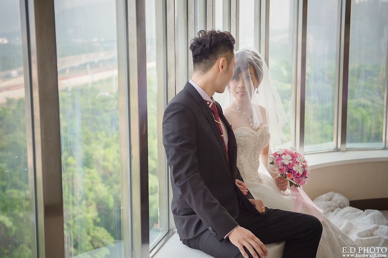 [高雄婚攝] 裕善＆梵芳 婚禮紀錄｜寒軒陽明店