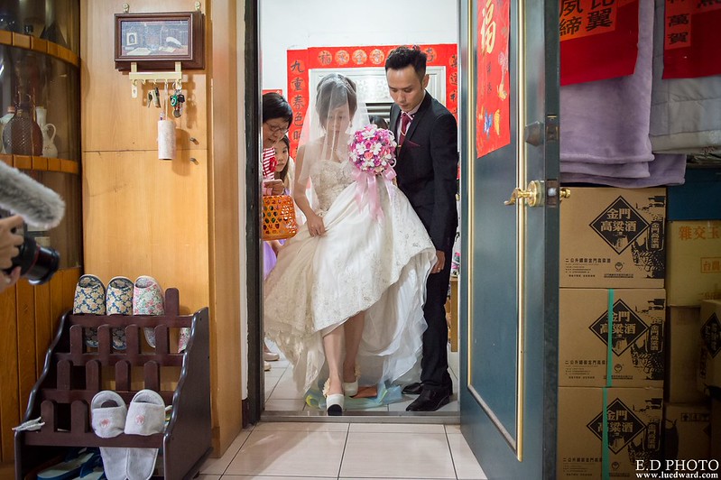 [高雄婚攝] 裕善＆梵芳 婚禮紀錄｜寒軒陽明店