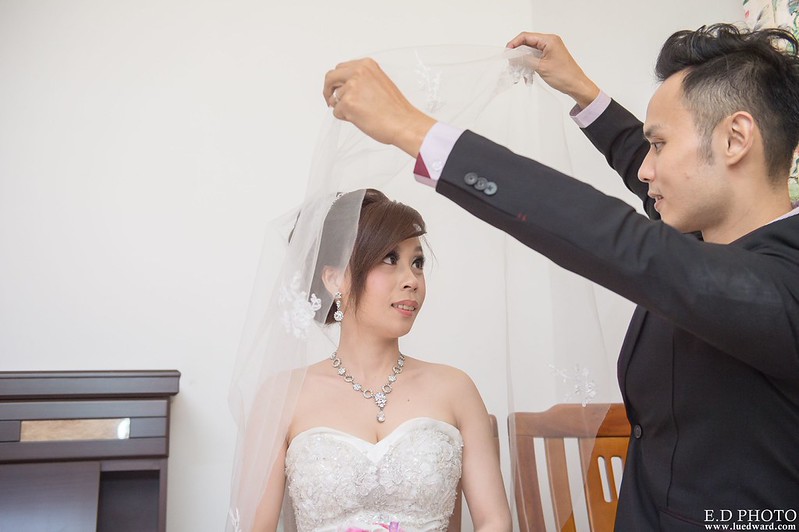 [高雄婚攝] 裕善＆梵芳 婚禮紀錄｜寒軒陽明店