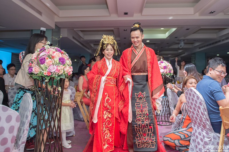 [高雄婚攝] 裕善＆梵芳 婚禮紀錄｜寒軒陽明店