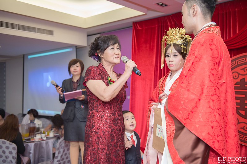 [高雄婚攝] 裕善＆梵芳 婚禮紀錄｜寒軒陽明店