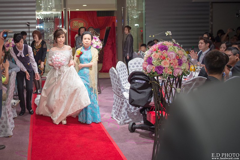 [高雄婚攝] 裕善＆梵芳 婚禮紀錄｜寒軒陽明店