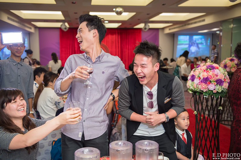 [高雄婚攝] 裕善＆梵芳 婚禮紀錄｜寒軒陽明店