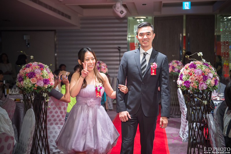[高雄婚攝] 裕善＆梵芳 婚禮紀錄｜寒軒陽明店