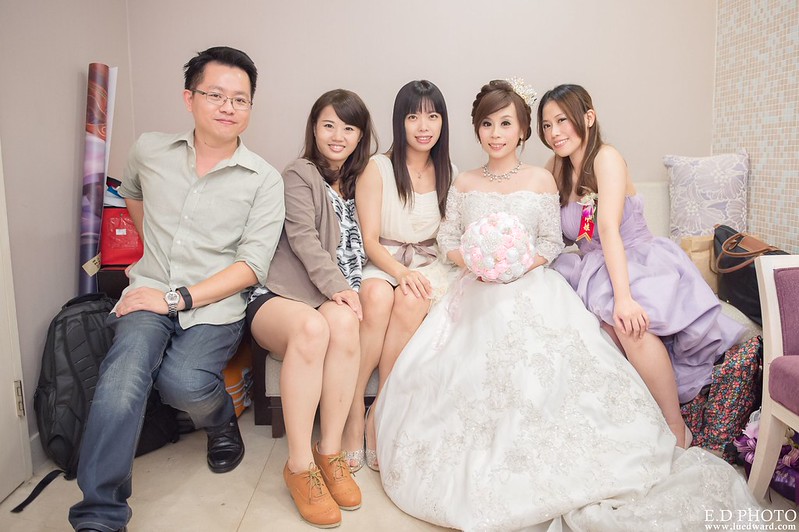 [高雄婚攝] 裕善＆梵芳 婚禮紀錄｜寒軒陽明店