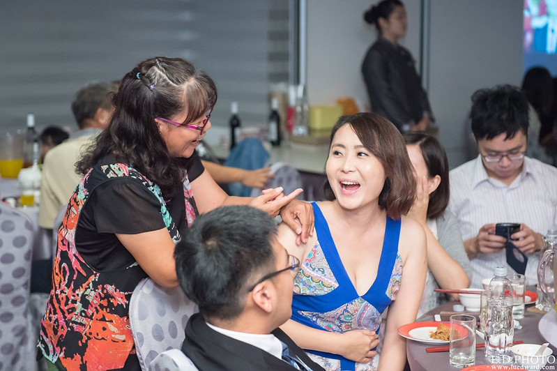 [高雄婚攝] 裕善＆梵芳 婚禮紀錄｜寒軒陽明店