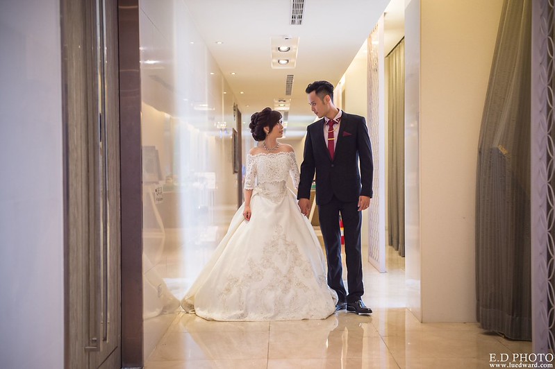 [高雄婚攝] 裕善＆梵芳 婚禮紀錄｜寒軒陽明店
