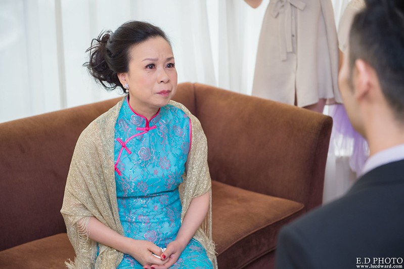 [高雄婚攝] 裕善＆梵芳 婚禮紀錄｜寒軒陽明店