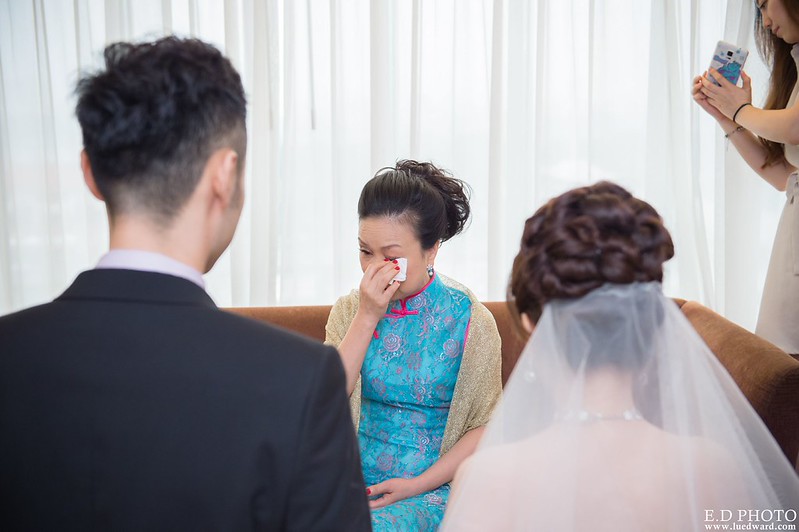[高雄婚攝] 裕善＆梵芳 婚禮紀錄｜寒軒陽明店