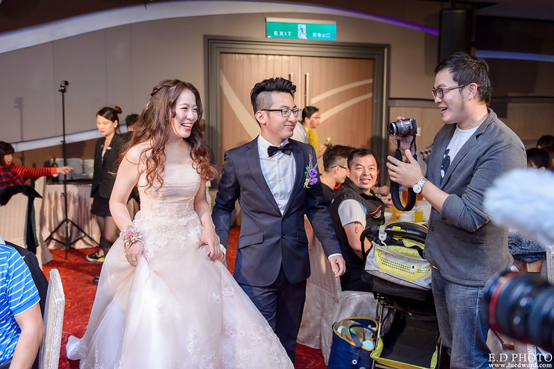 [高雄婚攝] Jason & Mimi  婚禮紀錄｜夢時代雅悅會館