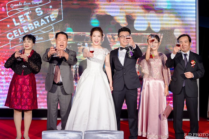 [高雄婚攝] Jason & Mimi  婚禮紀錄｜夢時代雅悅會館
