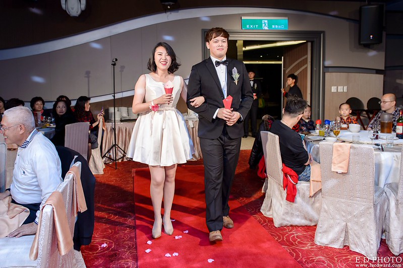 [高雄婚攝] Jason & Mimi  婚禮紀錄｜夢時代雅悅會館