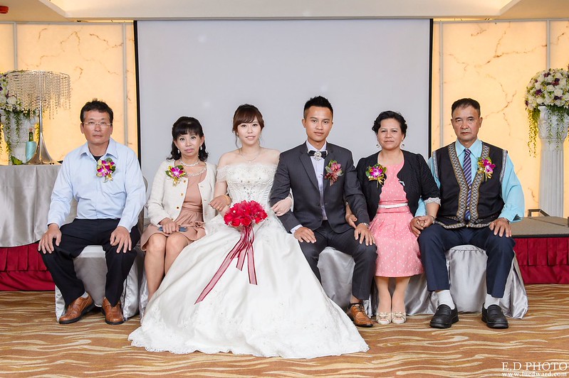 [高雄婚攝] 孝賢＆思怡  婚禮紀錄｜福華大飯店彩晶宮