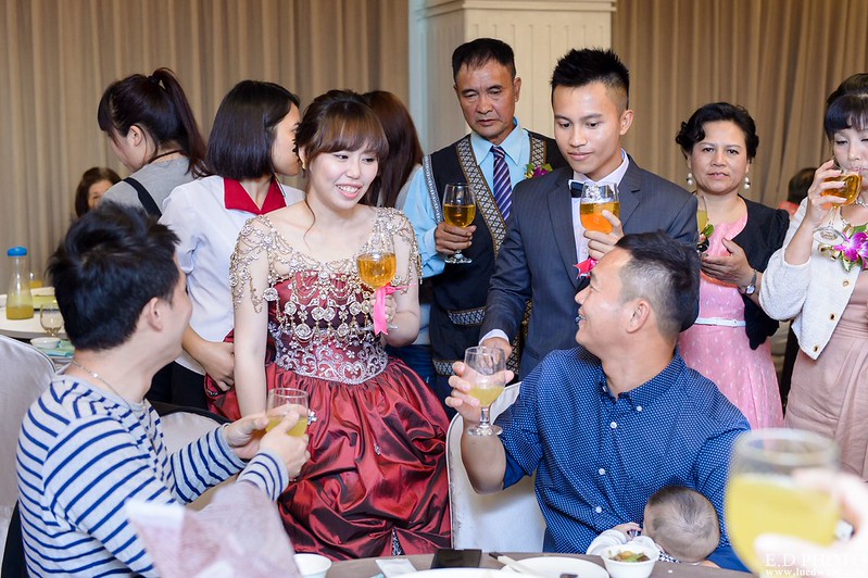 [高雄婚攝] 孝賢＆思怡  婚禮紀錄｜福華大飯店彩晶宮