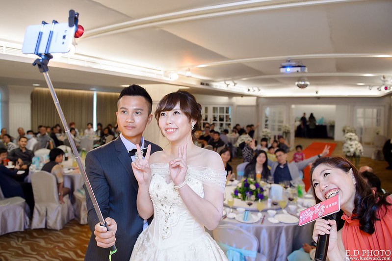 [高雄婚攝] 孝賢＆思怡  婚禮紀錄｜福華大飯店彩晶宮
