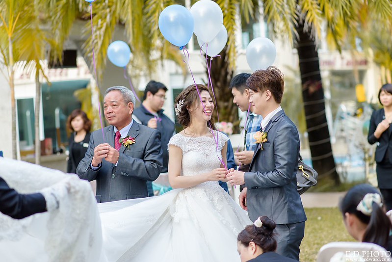 [台南婚攝] Hom＆Charlene  婚禮紀錄｜台南商務會館