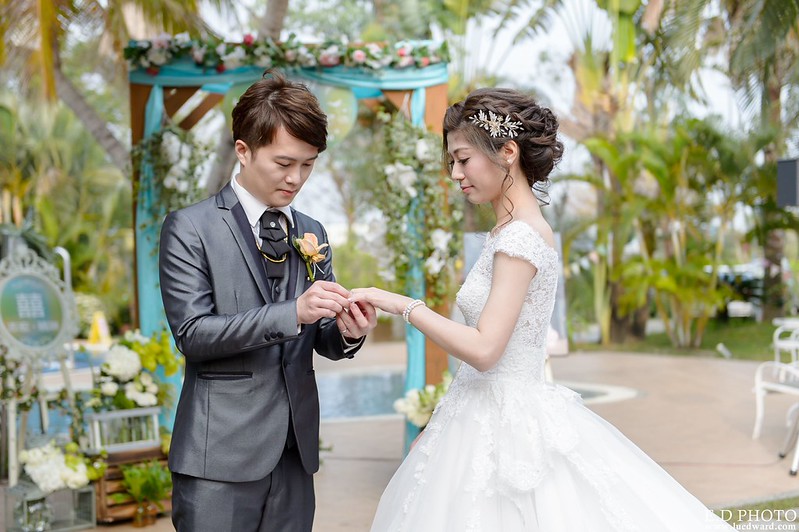 [台南婚攝] Hom＆Charlene  婚禮紀錄｜台南商務會館