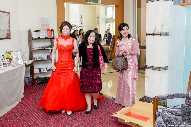 [台南婚攝] Hom＆Charlene  婚禮紀錄｜台南商務會館
