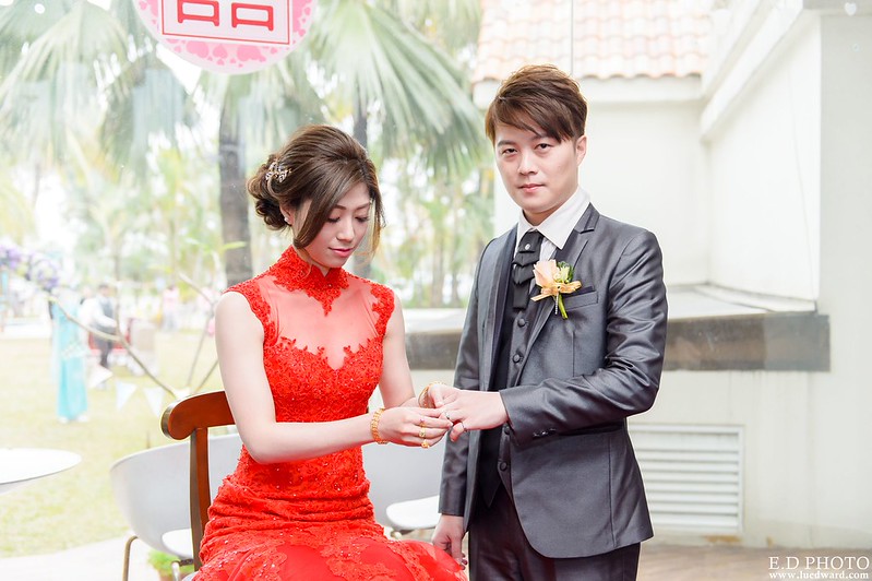 [台南婚攝] Hom＆Charlene  婚禮紀錄｜台南商務會館
