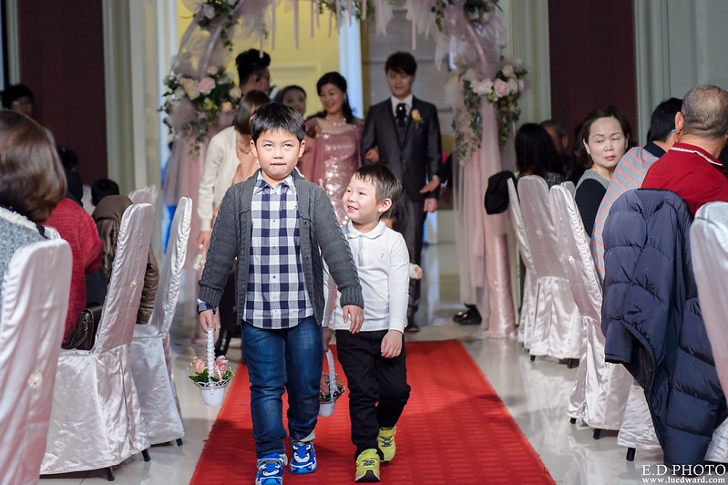 [台南婚攝] Hom＆Charlene  婚禮紀錄｜台南商務會館