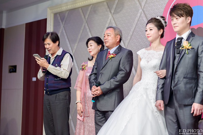 [台南婚攝] Hom＆Charlene  婚禮紀錄｜台南商務會館
