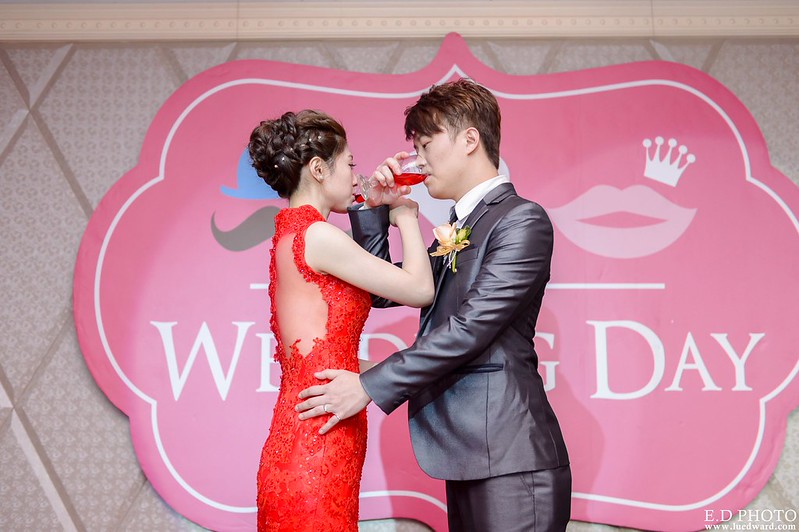 [台南婚攝] Hom＆Charlene  婚禮紀錄｜台南商務會館