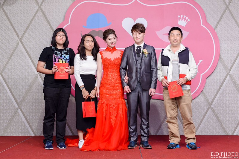 [台南婚攝] Hom＆Charlene  婚禮紀錄｜台南商務會館