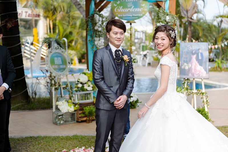 [台南婚攝] Hom＆Charlene  婚禮紀錄｜台南商務會館