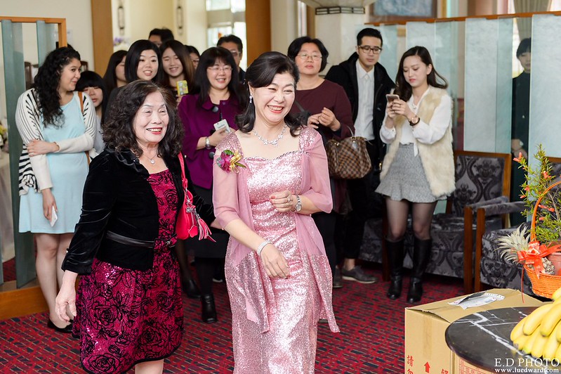 [台南婚攝] Hom＆Charlene  婚禮紀錄｜台南商務會館