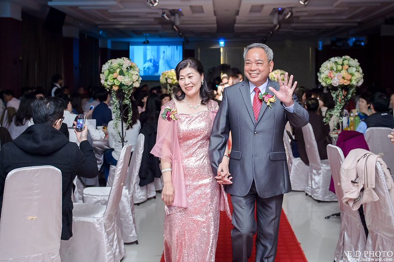 [台南婚攝] Hom＆Charlene  婚禮紀錄｜台南商務會館