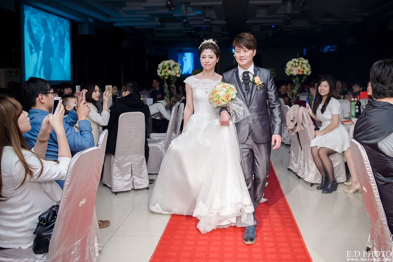 [台南婚攝] Hom＆Charlene  婚禮紀錄｜台南商務會館