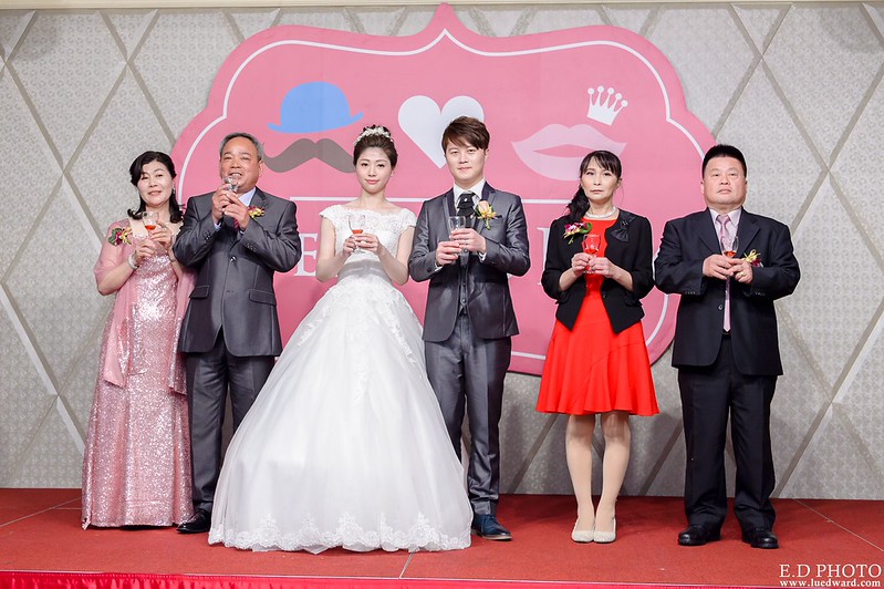 [台南婚攝] Hom＆Charlene  婚禮紀錄｜台南商務會館