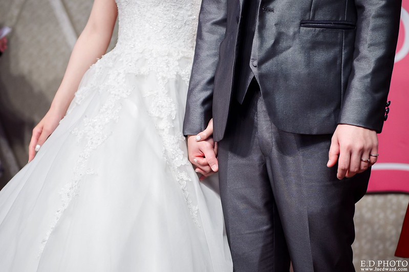 [台南婚攝] Hom＆Charlene  婚禮紀錄｜台南商務會館