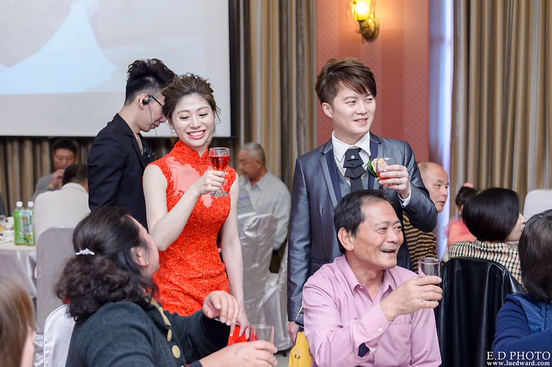 [台南婚攝] Hom＆Charlene  婚禮紀錄｜台南商務會館