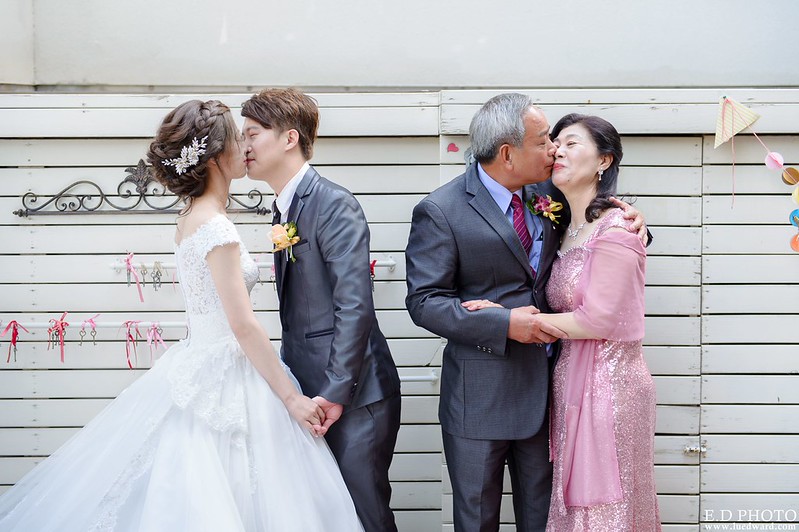 [台南婚攝] Hom＆Charlene  婚禮紀錄｜台南商務會館