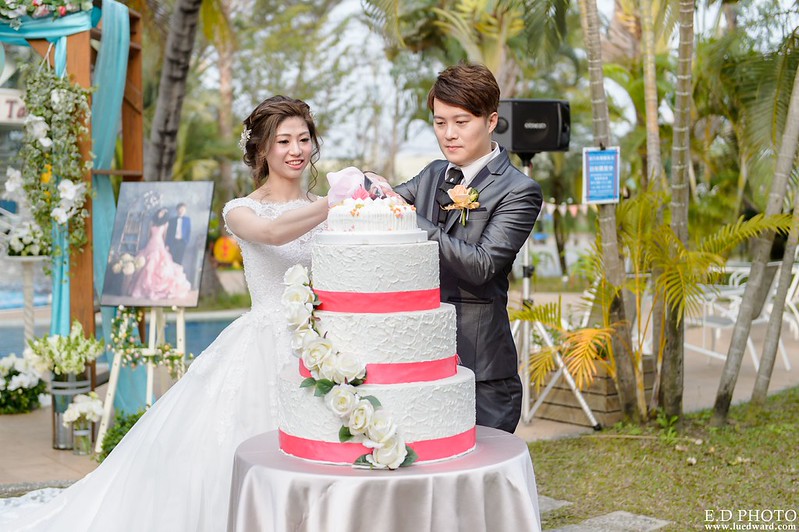 [台南婚攝] Hom＆Charlene  婚禮紀錄｜台南商務會館