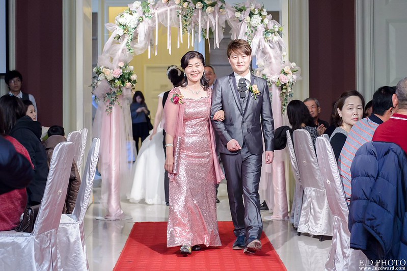 [台南婚攝] Hom＆Charlene  婚禮紀錄｜台南商務會館